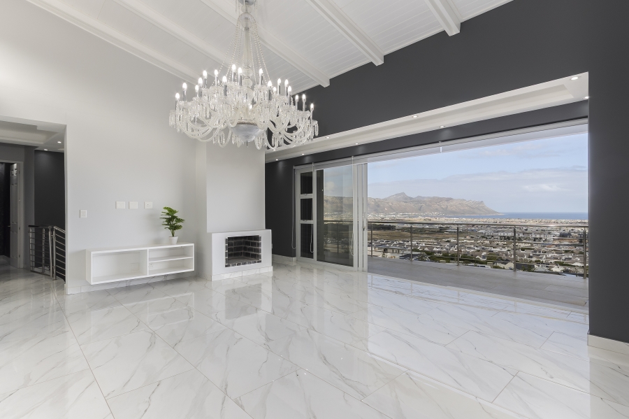 4 Bedroom Property for Sale in Fairhaven Country Estate Western Cape